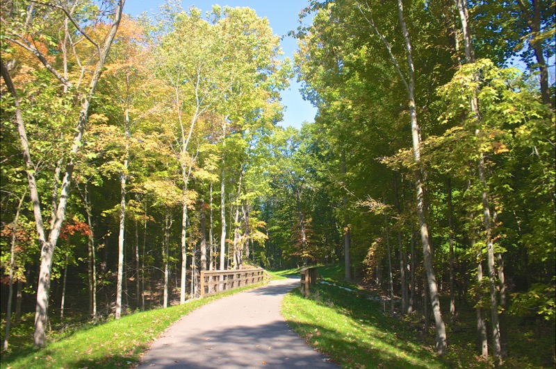 River Bends Park to Lake Saint Clair Trail